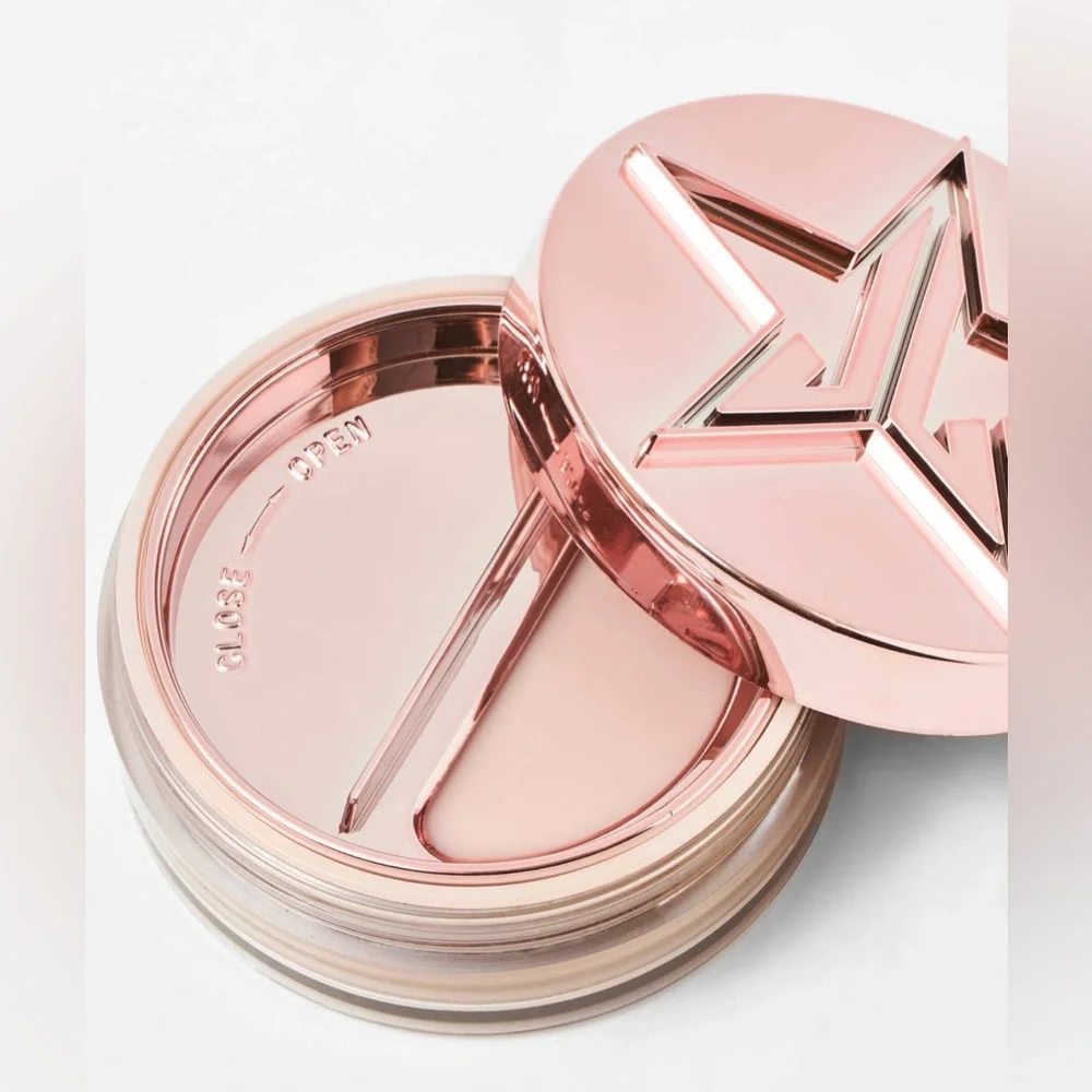 ✨Jeffree Star Topaz Magic Star Luminous Setting Powder- light to medium, golden
